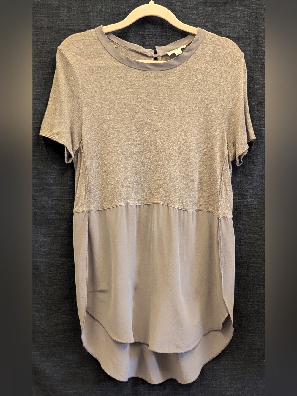 Wilfred Silk Taupe Silk Short Sleeve Tee